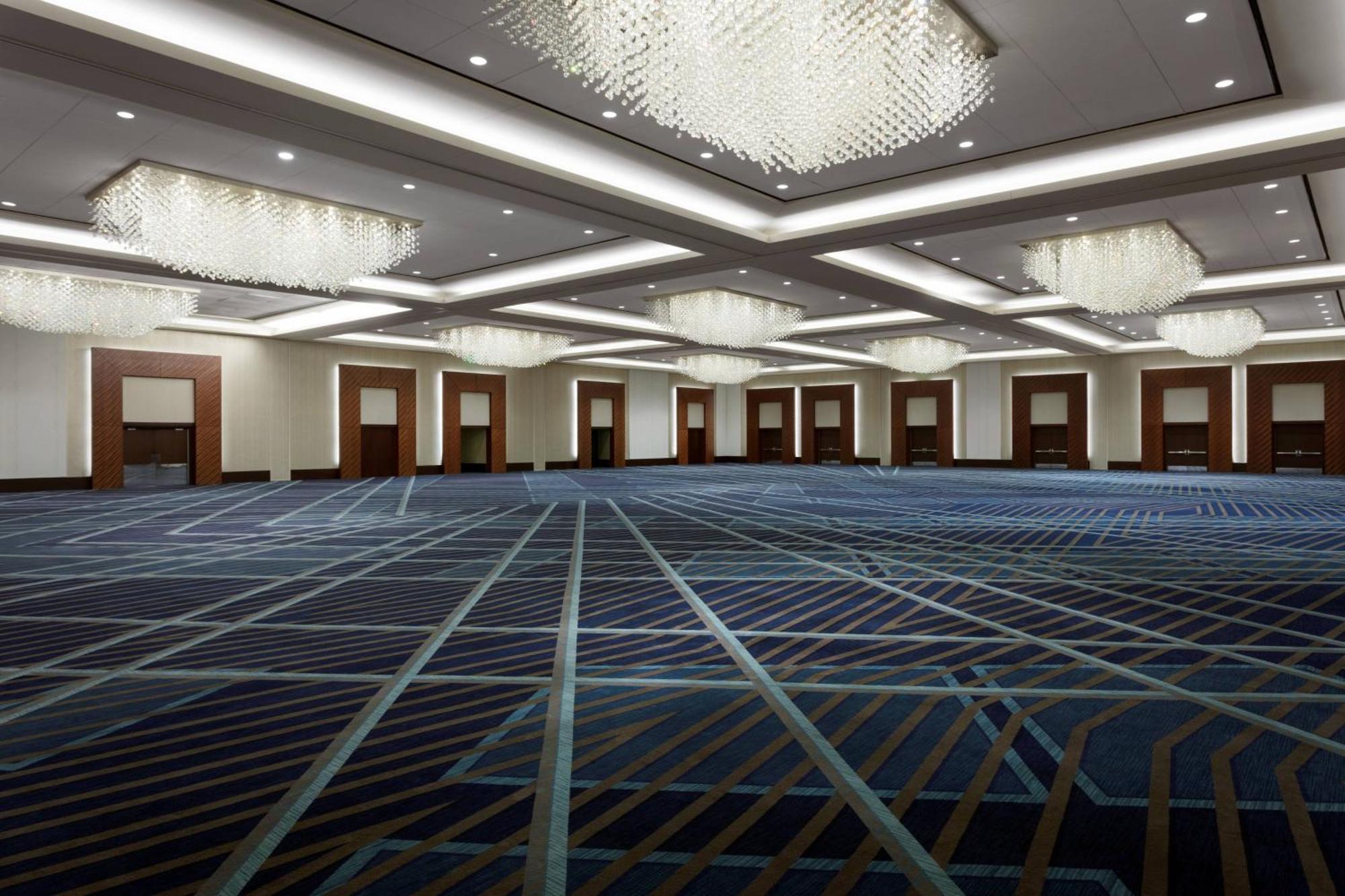 Marriott Marquis Hotel 4*