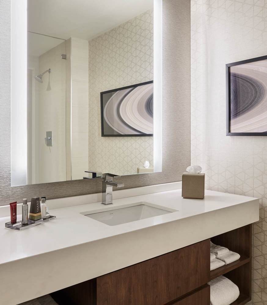 Marriott Marquis Hotel 4*